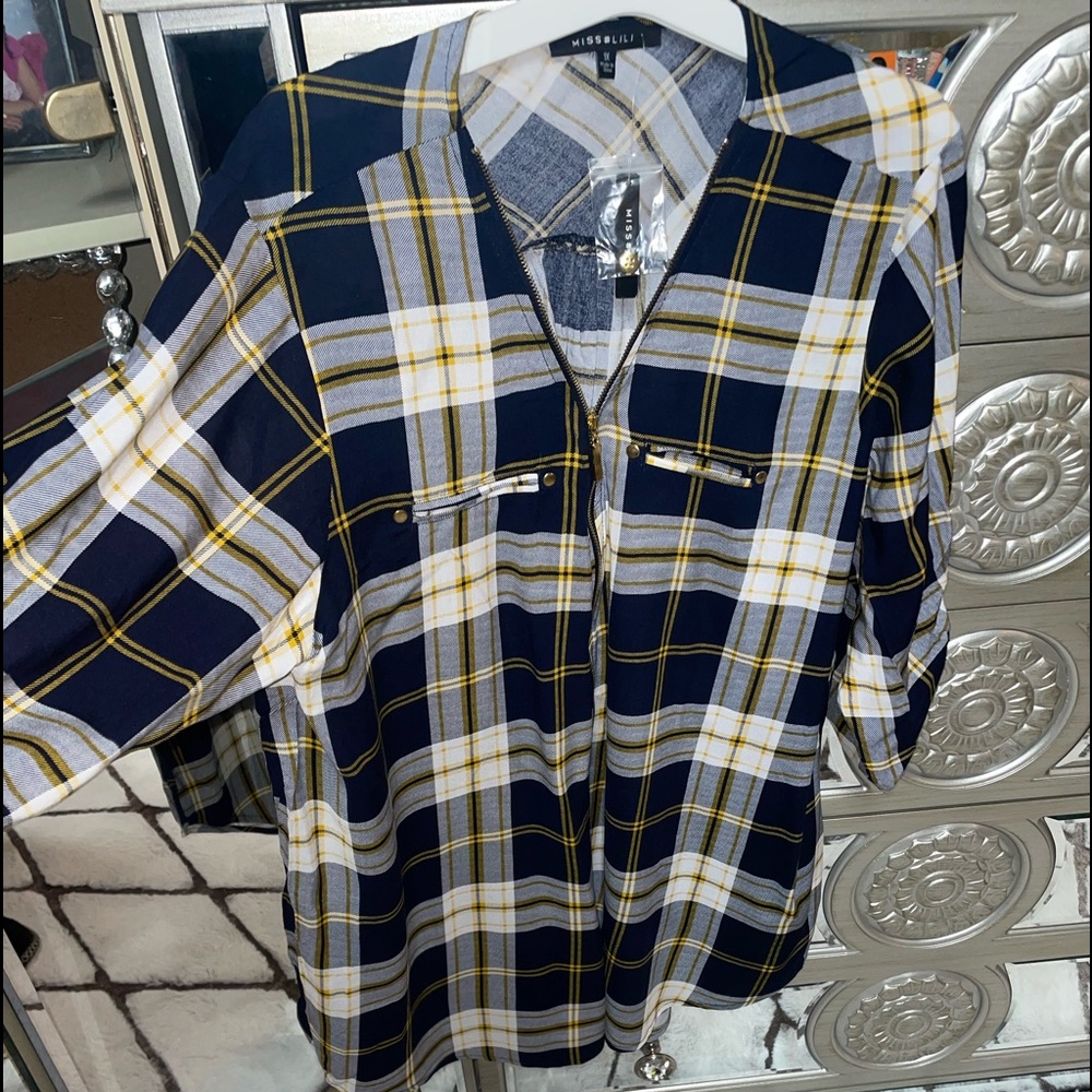 Women’s zipper shirt